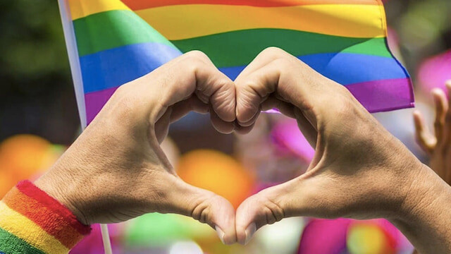 LGBT là cộng đồng những người có giới tính đặc biệt
